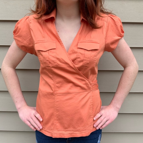 🎉HOST PICK🎉 Wrap Top with Puff Sleeve - Picture 1 of 6